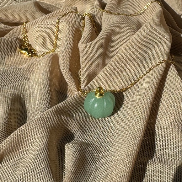 Pumpkin Crystal Gemstone Gold Necklaces - Picture 6 of 13